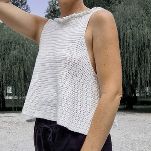 Sleeveless Triangle Top Crochet Pattern | Free Video Tutorial | Ruffle Crop Top | PDF Digital Download | Garment Half Double Crochet Pattern