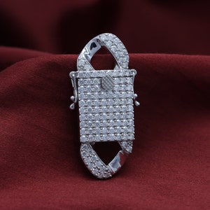 Types of Jewelry Clasps : How Is a Lobster Like a Fish Hook? : Arden  Jewelers