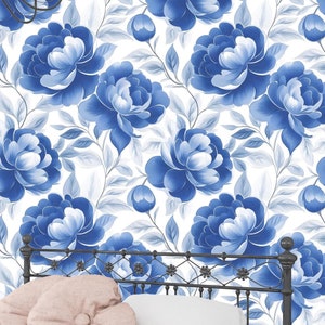 Carta da parati murale con sbucciatura e bastone Cobalt Blue Floral Elegance – Decorazione murale rimovibile audace e senza tempo
