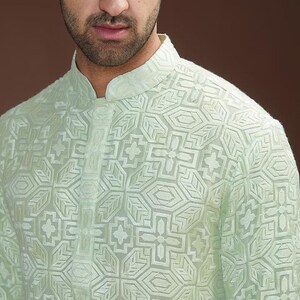 PURVAZ Ensemble de pyjama kurta brodé en georgette pure Viscos à la main pour hommes Ensemble de pyjama kurta indien pour hommes vêtements de mariage indiens