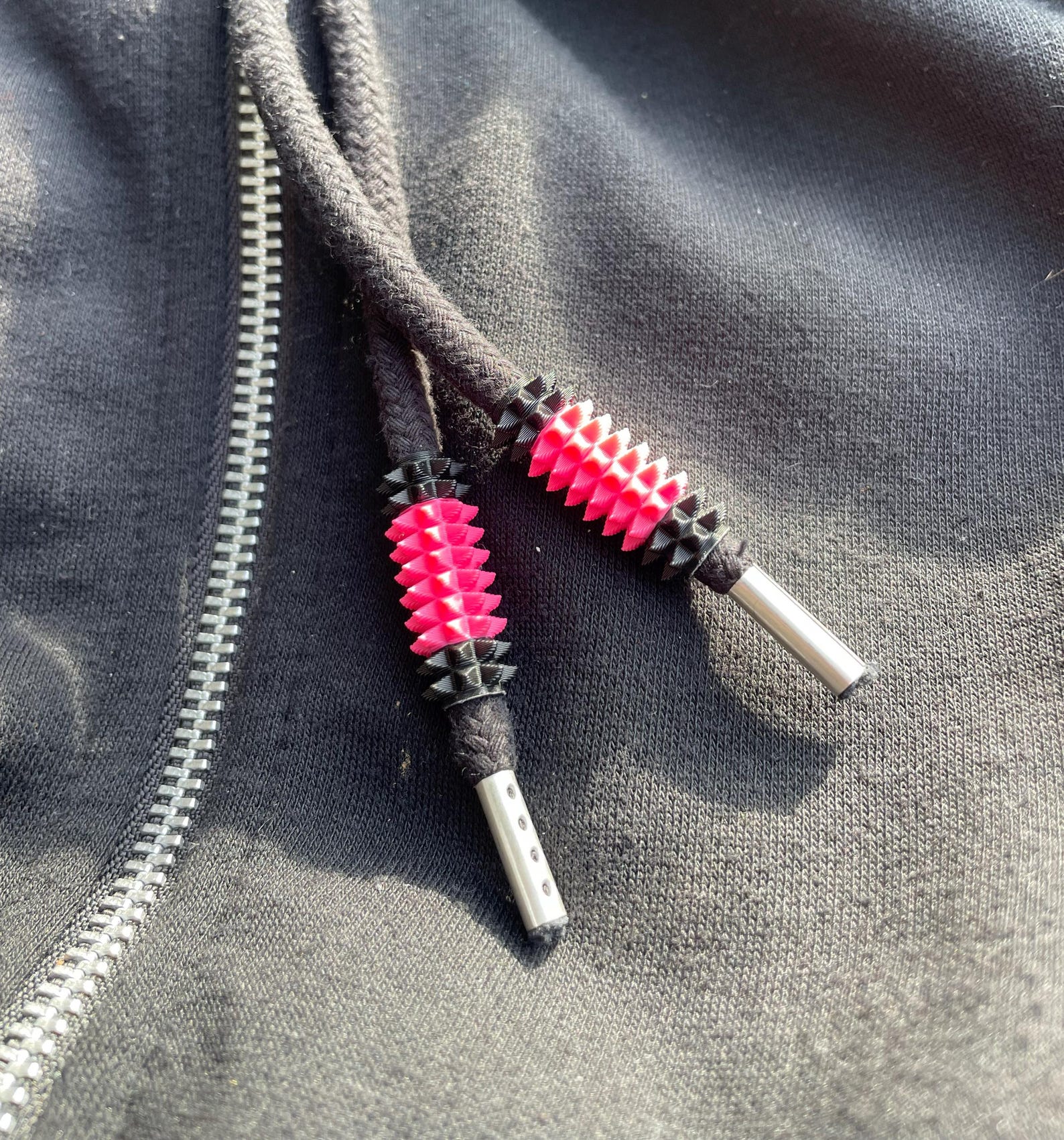 Wearable Mini Sensory Spiky Pain Stim for Hoodie Strings Etc - Fidget ...