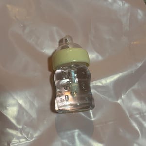 Klare Babyflasche Lipgloss!