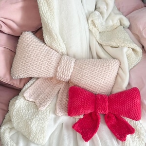 Love-Me-Knot Bow Pillow Crochet Pattern: Bulky Yarn Decor (PDF Pattern)