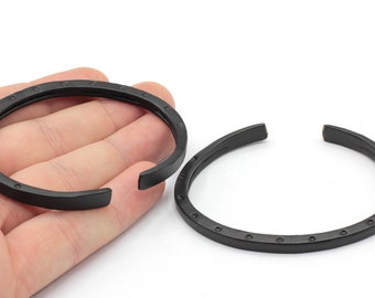 60mm schwarzes verstellbares Manschettenarmband, schwarzes Zubehör, kleines Armreif, verstellbares schwarzes Armband, schwarz überzogenes Armband, BB031