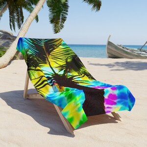 Palm Tree Tie Dye Beach Towel | Minimalist Polyester and Cotton Fabric Beach Towels For Beach Décor | Washable Beach Towels