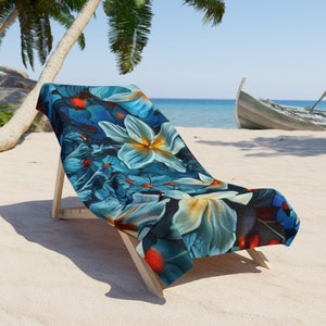 Hawaiian Floral Beach Towel | Minimalist Polyester and