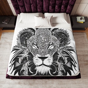 Tribal Lion Blanket | Sherpa Blanket | Two Colors | Cuddle Blanket | For Bedroom & Home Décor | Living Space Designs