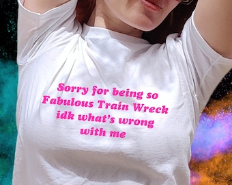 Désolé pour le tee-shirt bébé, tee-shirt drôle y2k, haut court tee-shirt bébé sans charnière, casse du train, chemise anxiété, chemise humeur, chemise santé mentale, t-shirt bébé rose