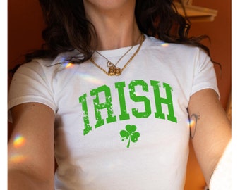 Lucky Baby-T-shirt, schattig baby-shirt met klaver, St. Patrick's Day-T-shirt, St Paddy Day-T-shirt, Y2K-croptop, vintage baby-T-shirt, Iers meisje, veel succes