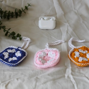 Crochet AirPods Case, AirPods Case, Trinket Bag, Crochet Granny Square, Trinket Bag AirPods Case, Carry Case, Bag Accessory