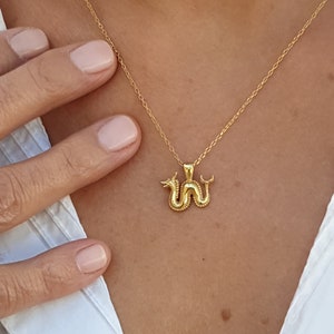 14k Gold Sea Dragon Pendant: Unisex Charm Necklace