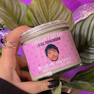 Vela de cera de soja con aroma a Louis / Vela grande de 9 oz inspirada en los fanáticos / Regalo novedoso, lindo y divertido, vela de cumpleaños