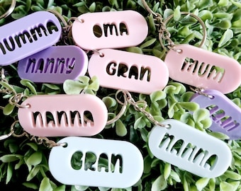 Personalised Name Keyring, Gift for Mum, Nanna, Oma, Mummy, Mothers Day Gift, Acrylic Keyring