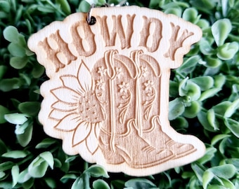 Howdy Cowgirl Boots Schlüsselanhänger, Muttertag Schlüsselanhänger, Geschenk für Mama, Geschenk mit Gravur