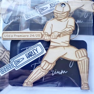 Personalised Cricket Batter Keyring, Keychain, Cricket Lovers, Engraved Team Gift