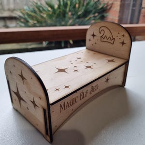 Cama de elfo navideño, elfo mágico, elfo navideño, magia de Nochebuena, decoración navideña