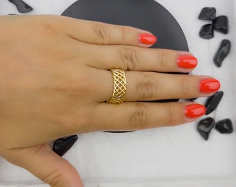 Anillo de nudo geométrico de oro, anillo de declaración de plata para ella, anillo apilable delicado ajustable