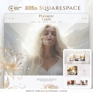 Könnte beinhalten: Eine Squarespace-Website-Vorlage mit einem sanften, ätherischen Design. Der Hauptbildschirm zeigt eine Frau mit fließendem Haar und den Worten "Embody Spirit". Eine goldene Lotusblume und Textakzente ergänzen das Design. Ein Tablet zeigt eine kleinere Version der Website.