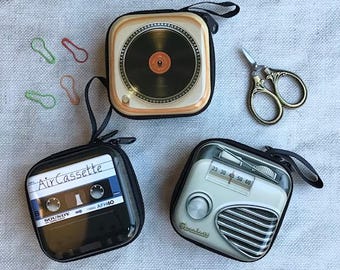 Retro Knitting Stocking Filler, Knitting Notions Retro Christmas Box Pouch, Knitting Gift for Christmas