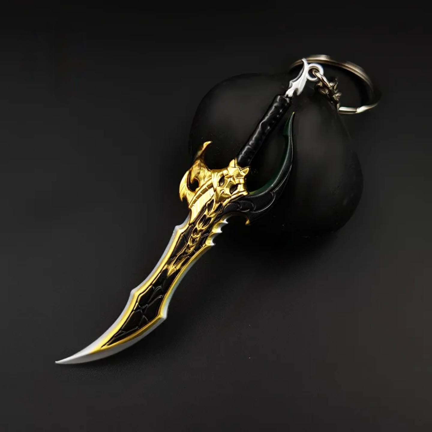 Anime Sword Dagger Keychain, Sung Jinwoo Gold Metal Dagger Charm