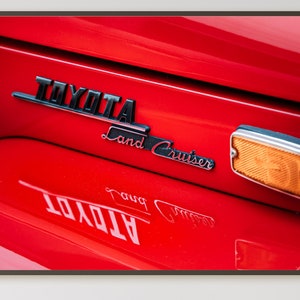 トヨタ ランドクルーザー サイドバッジ デジタルダウンロード ヴィンテージ トヨタ FJ40 レッド ウォールアート カー愛好家 SUV 1973 ランドクルーザー 写真 ホームデコレーション