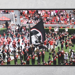 Georgia Bulldogs Fotodruck UGA Football Team at Sanford Stadium Digital Art Photo Georgia Football Pregame Running Through The G Photo