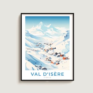 Könnte beinhalten: Eine gerahmte Illustration eines verschneiten Bergdorfes mit dem Text "VAL D'ISERE" und "France" darunter. Das Dorf liegt in einem Tal mit einem Berggipfel im Hintergrund.