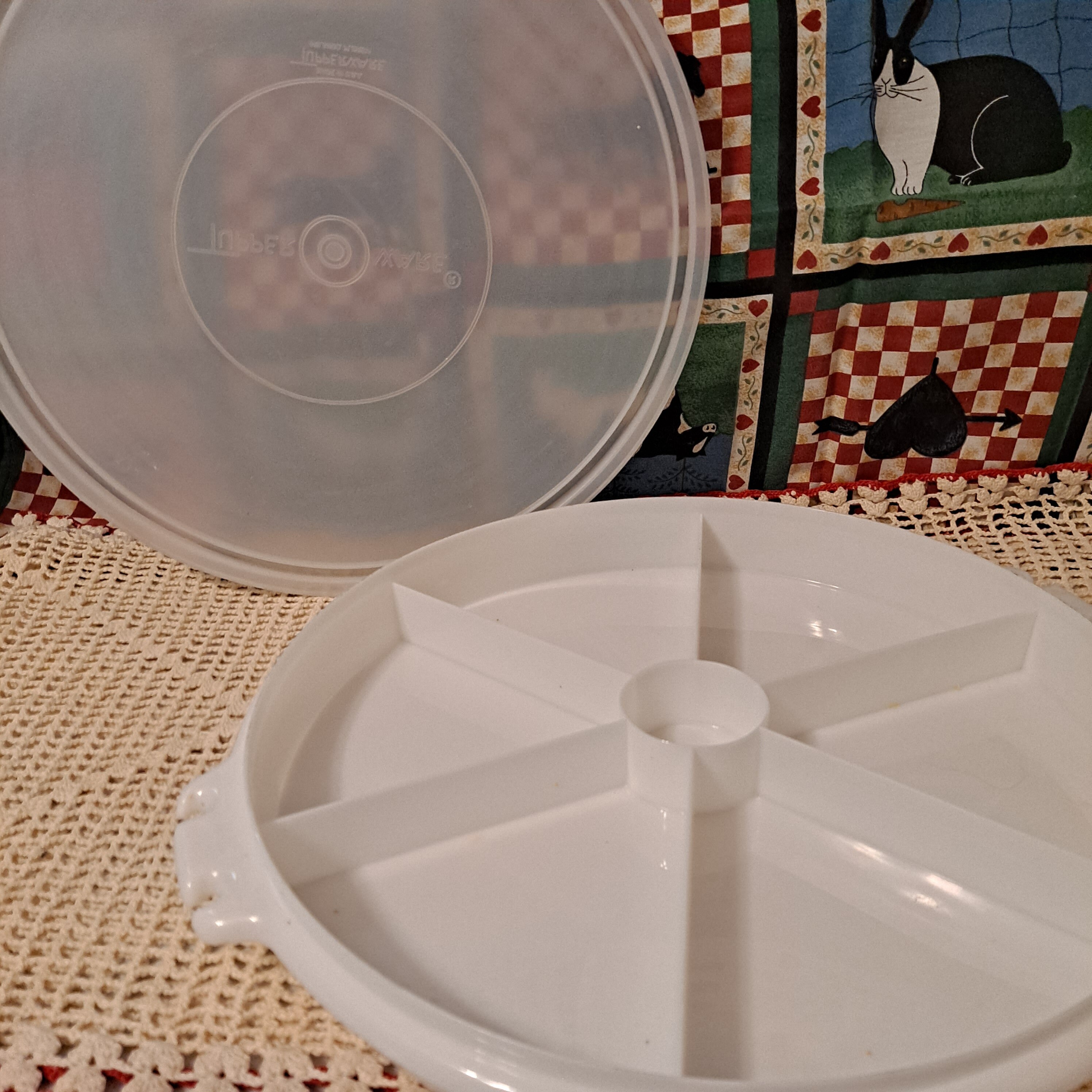 Vintage Tupperware ''tupper Seal'' Divided Snack Relish Plate With Lid ...