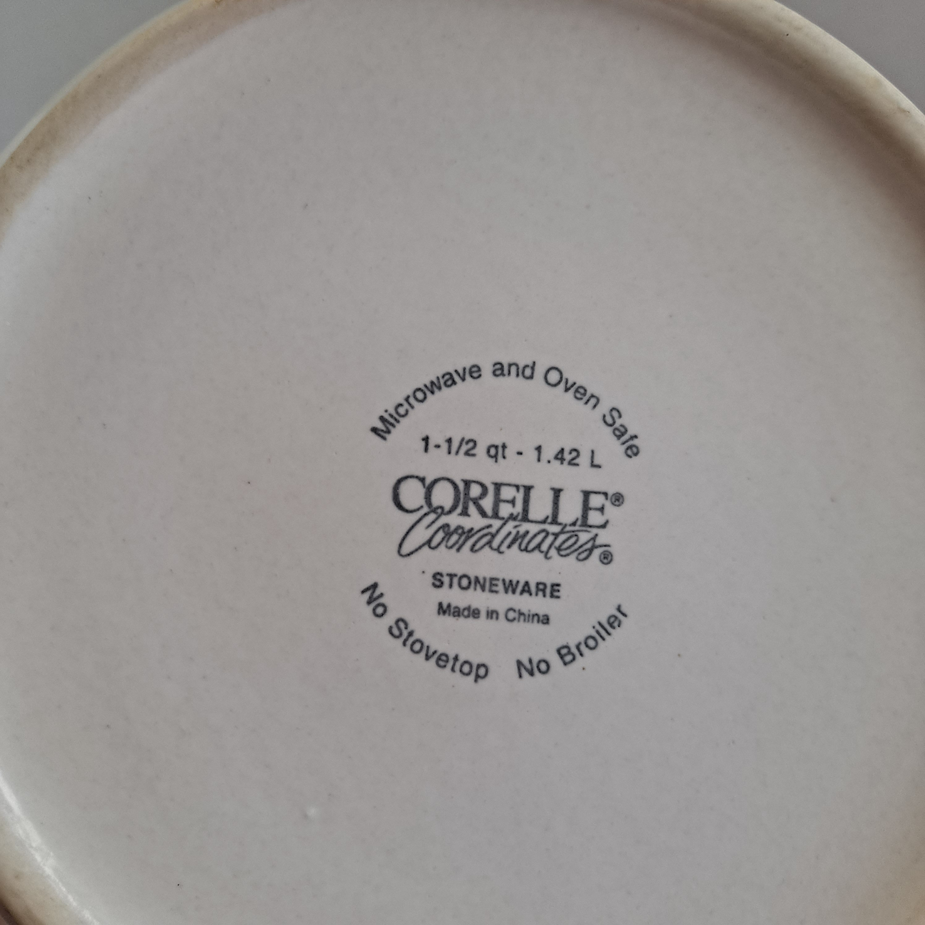 Vintage Corelle Coordinates Stoneware Casserole Dish Fruit Design 1.5