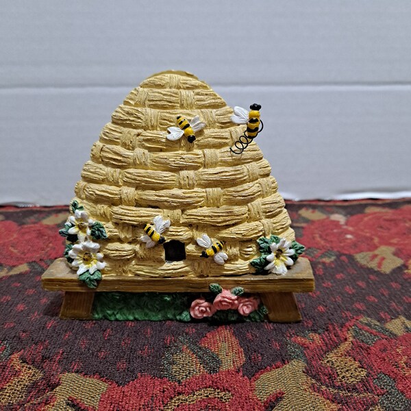 Beautiful Woven Look Honey Comb Bee Hive Napkin / Mail Holder