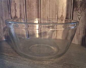 Vintage Anchor Hocking Ovenware Mixing / Serving Bowl 2.5 Qt.
