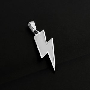 Pendentif Éclair Argent | Pendentif boulon | Bijoux streetwear uniques | Imperméable et résistant à la lumière | Idée cadeau