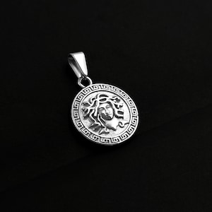 Medusa Pendant Silver | Snake Head Pendant | Unique Streetwear Jewelry | Waterproof & Non-Fading | Gift Idea