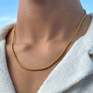 Łańcuszek pudełkowy Złoty | Naszyjnik pudełkowy 2,5 mm Męski | Minimalistyczny złoty łańcuszek | Złoty naszyjnik | Złota biżuteria | Rozmiar 50-60 cm | Pomysł na prezent