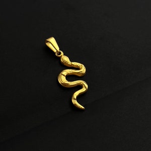 Snake Pendant Gold | Men’s Pendant | Unique Streetwear Jewelry | Waterproof & Non-Fading | Gift Idea