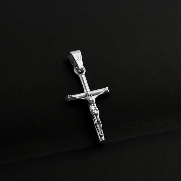 Silver Jesus Cross Pendant | Vintage Faithful Design | Stylish Crucifix for Men | Streetwear Jewelry | Confirmation Silver Accessory