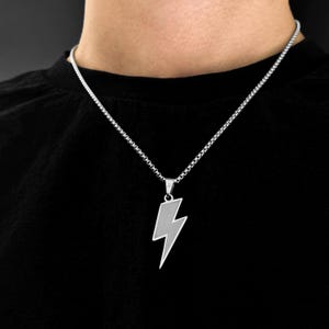 Chaîne éclair en argent | Collier boîte de 2,5 mm | Pendentif Foudre | Collier en argent pour homme | Bijoux streetwear uniques | Idée cadeau