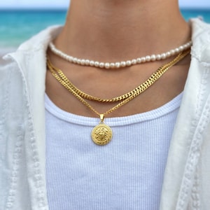Medusa Chain Gold | 4 mm Cuban Link Necklace | Snake Head Medusa Pendant | Men&#39;s Gold Streetwear Accessory | Gift idea