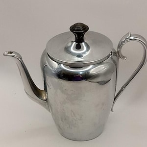 Chrome Style Metal Coffee 4 Cup Server Deco Pitcher MCM w/Lid