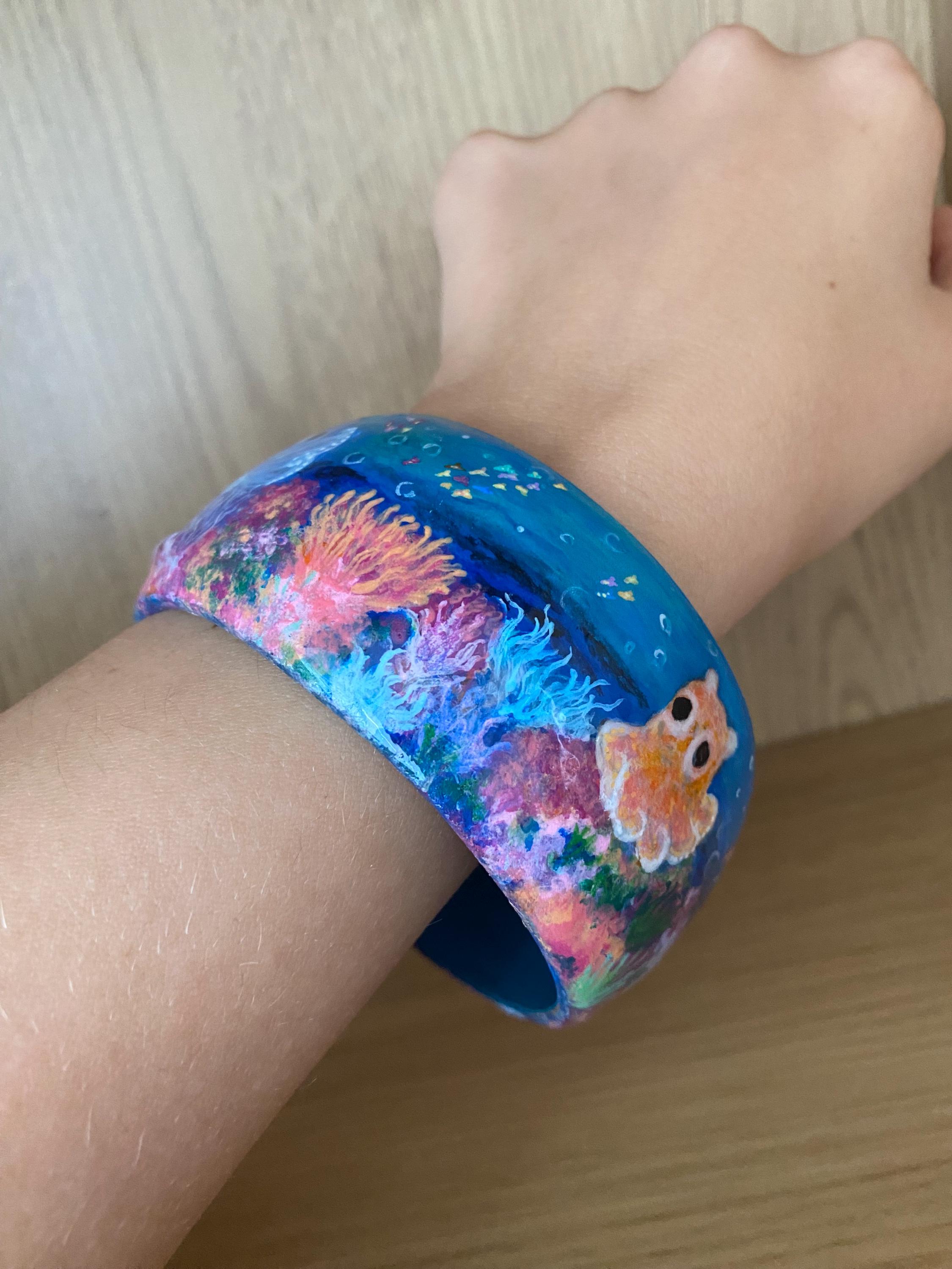 手描きタコのバングルブレスレット：Y2Kボヘミアンレジンアート - Etsy 