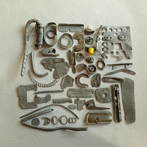Eine Sammlung von 45 Stück gestrandetem Metall, für Steampunk, Heimdekoration, Kunsthandwerk, Sammlungen, N 260