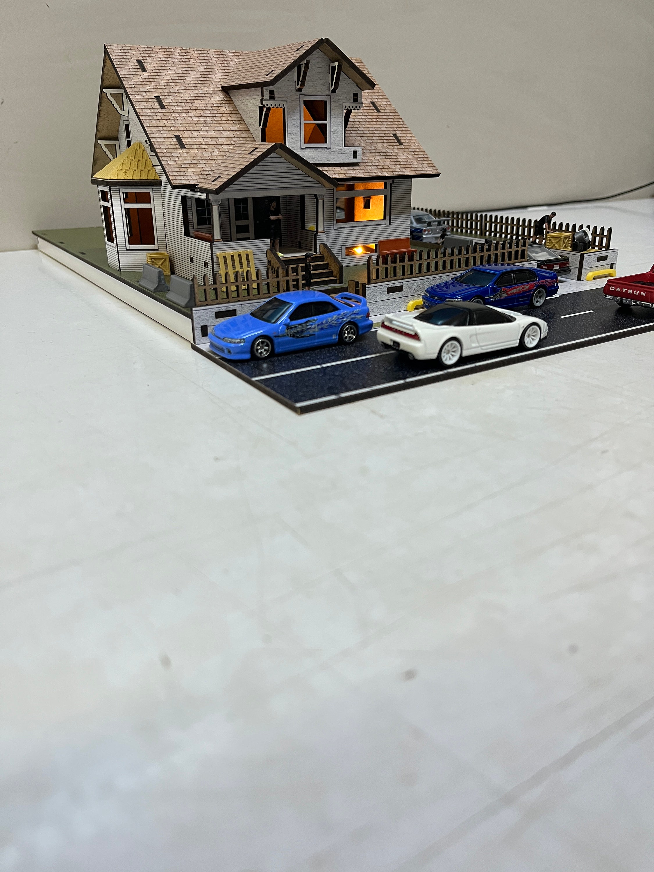 1:64 Scale Diorama Scene for Diecast Model Cars - Toretto House