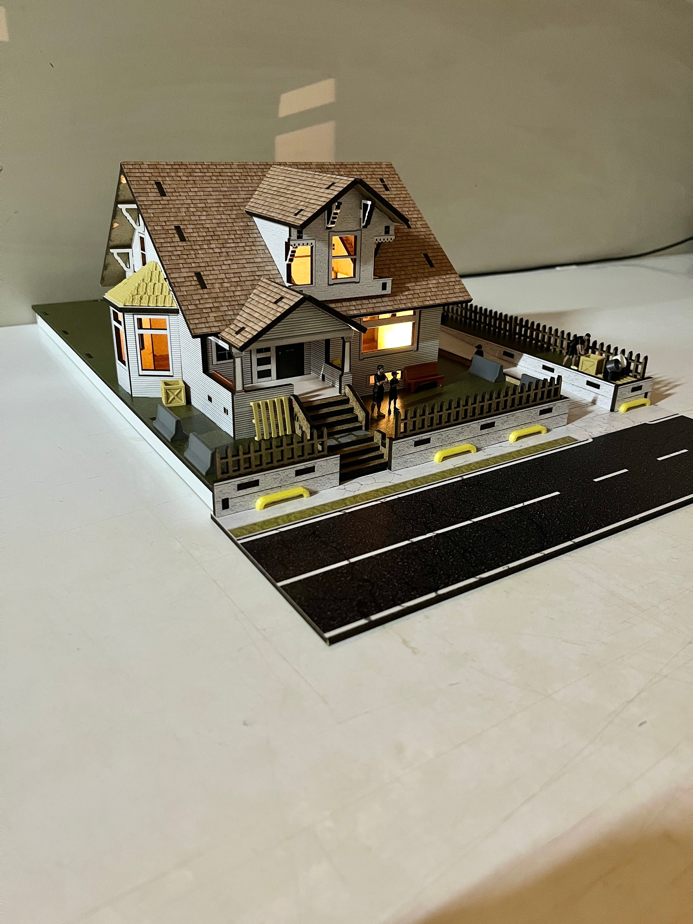 1:64 Scale Diorama Display for Diecast Cars - Toretto House