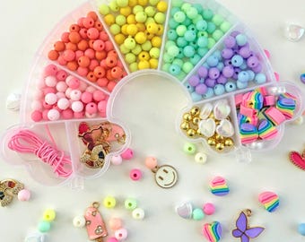 Kit para hacer pulseras con dijes de arcoíris para niños, regalo de San Valentín, juego de regalo de joyería DIY, kit de cuentas pastel para niñas, kit de manualidades, regalo de cumpleaños, actividad