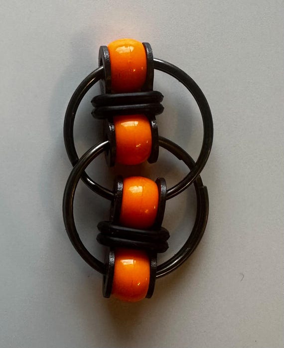 Pony Bead Fidget Ring – Colorful Sensory Ring for Stress Relief, Anxiety & Focus | Lightweight Fidget Toy for ADHD, Kids and Adults