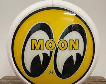 MOONEYES Reproduction 13.5" Gas Pump Globe - (White Body)