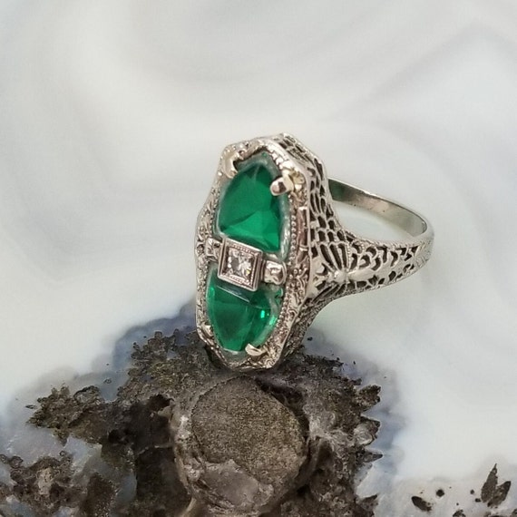 Fancy triangle cut, genuine Emerald doublets, w/a… - image 3