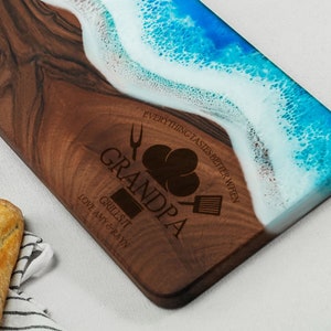Personalized Resin Walnut Cutting Board, Custom Grandpa Gifts, Father&#39;s Day Gift Ideas, BBQ Live Edge Serving Board, Gifts for Grandpa