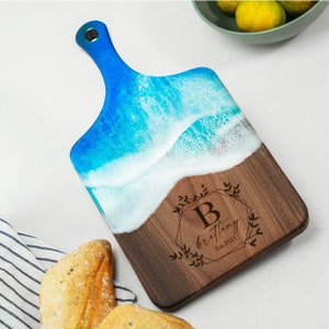Personalized Epoxy Resin Charcuterie Board, Live Edge Walnut Board, Gift for Mom, Gift idea for Mom, Personalized Gift for Mother, Mom Gift