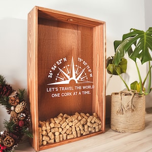 Porta tappi di sughero in legno per regalo di inaugurazione della casa, arredamento rustico per la casa, coordinate personalizzate per la casa, regalo di Natale, mappa dello stato, regalo personalizzato